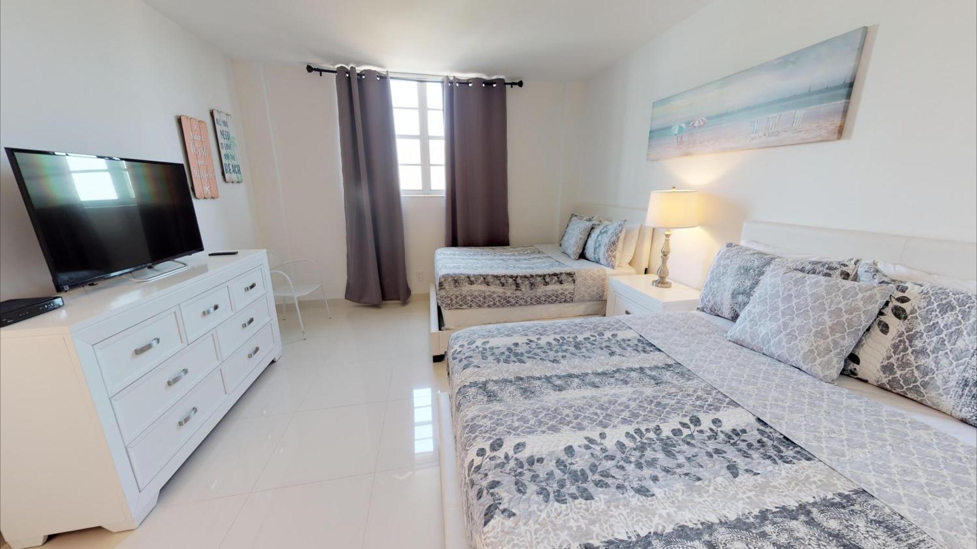 Ocean Reserve Condo By Flatsaway Miami Beach Room photo