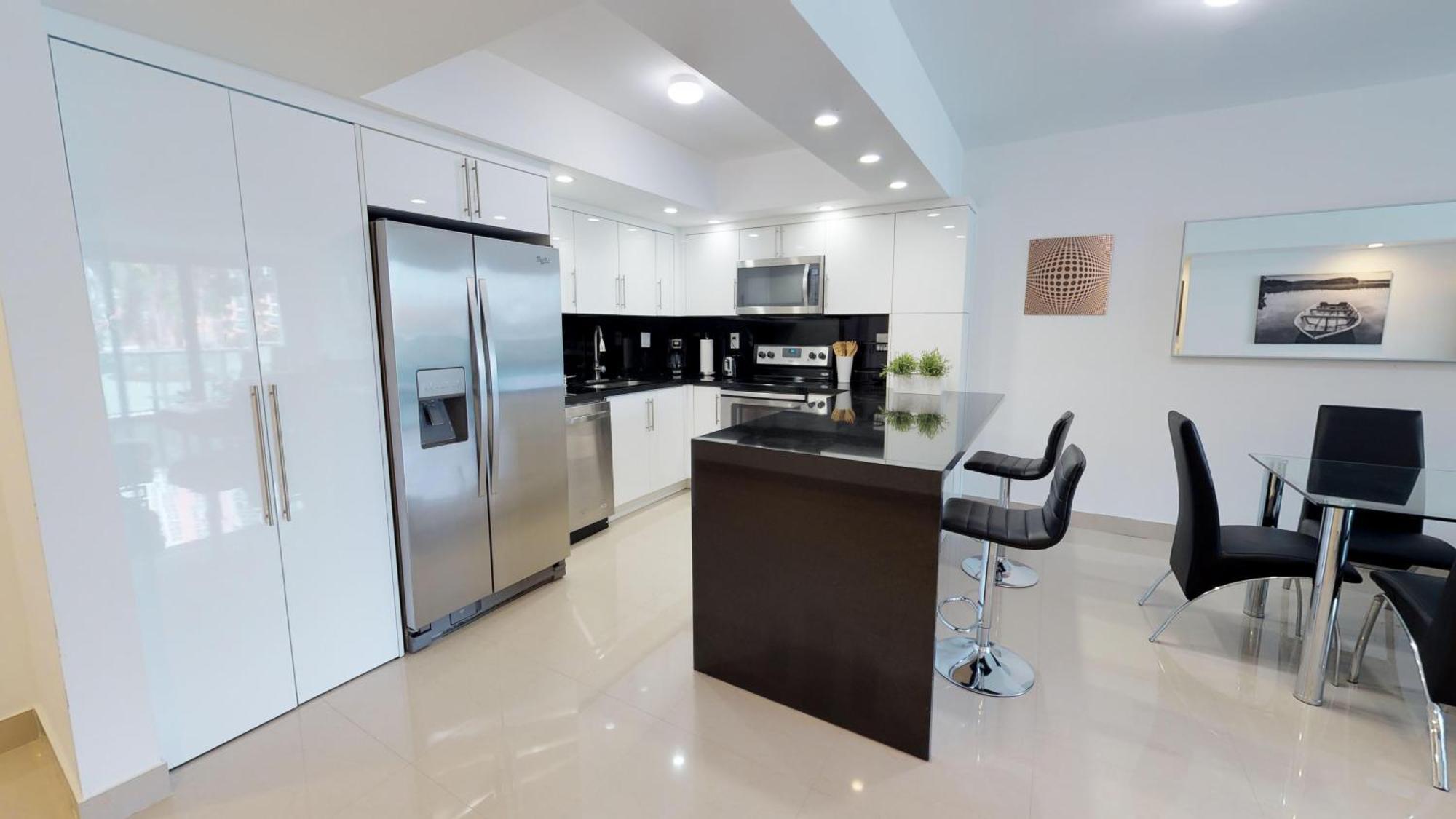 Ocean Reserve Condo By Flatsaway Miami Beach Exterior photo