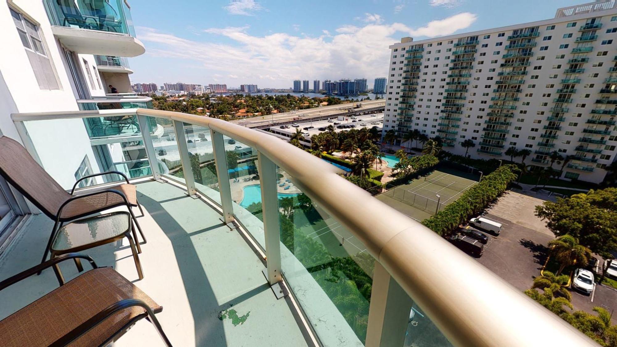 Ocean Reserve Condo By Flatsaway Miami Beach Room photo